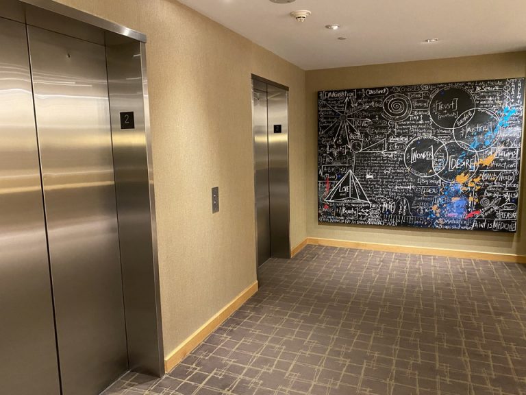 エレベーターホール客室階