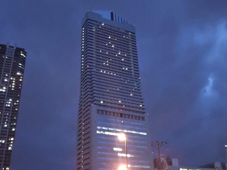 ホテルの外観建物全体2