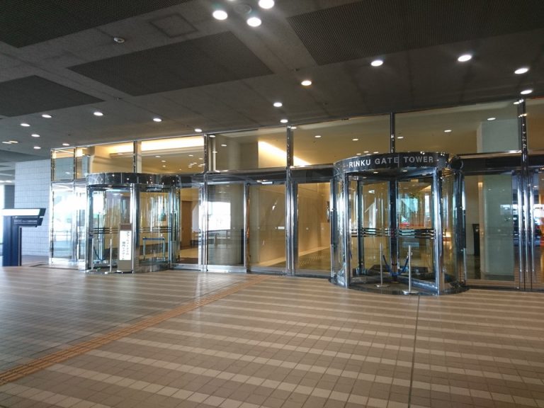 1階エントランス外観