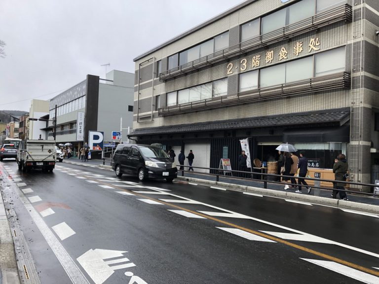 ホテル外の街並み