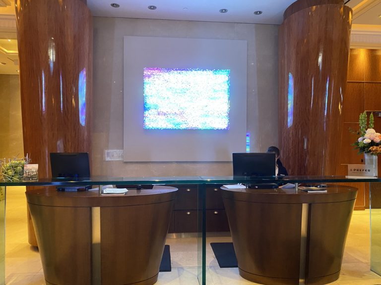 フロントカウンター