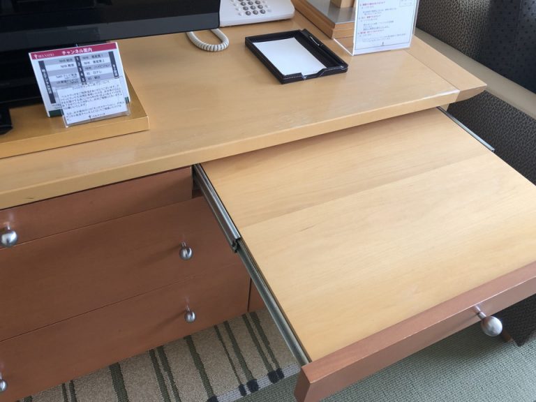 デスクにもなる?