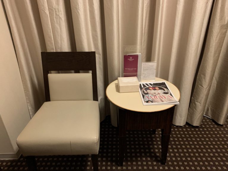 テーブル・ソファ