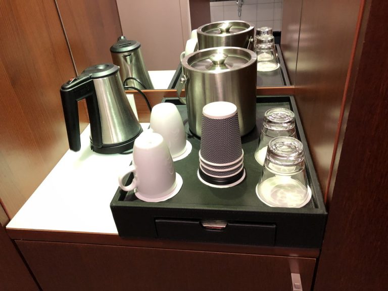 グラス・カップ