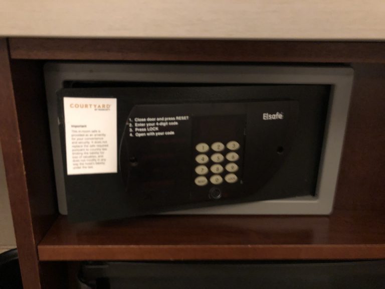 セーフティーボックス閉じた状態