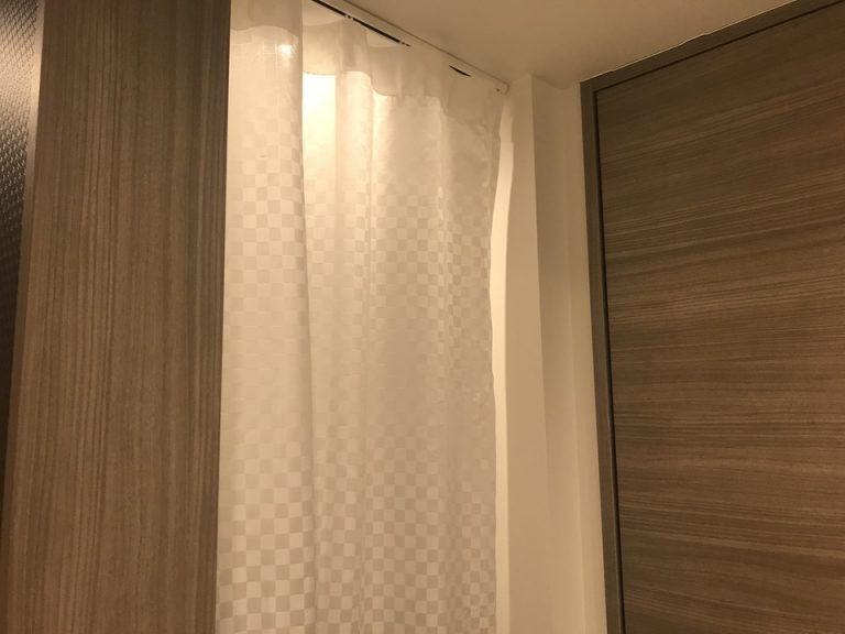 風呂場カーテン