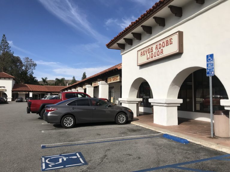 こちらでワインを調達しました