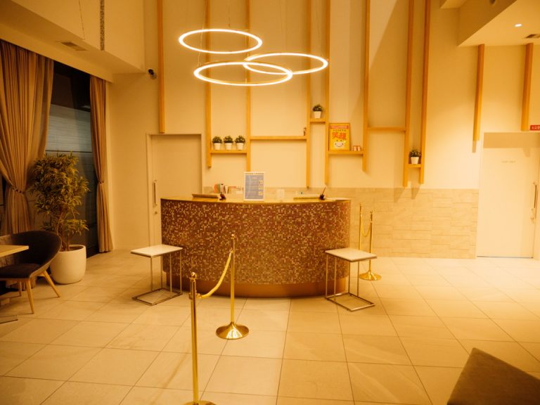 フロントカウンター2