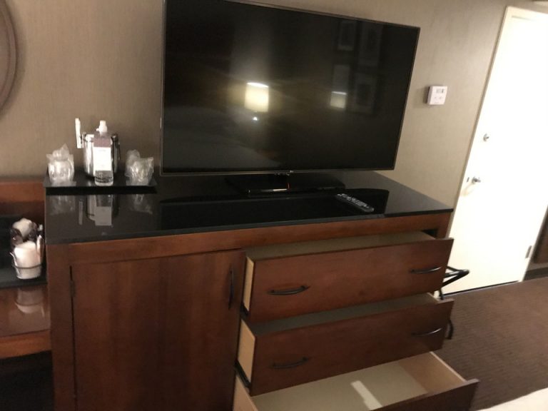 クローゼット内(1)