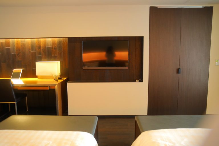 ベッドからテレビ