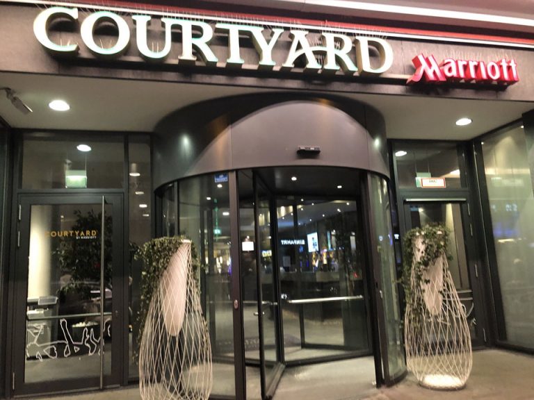 エントランス外観