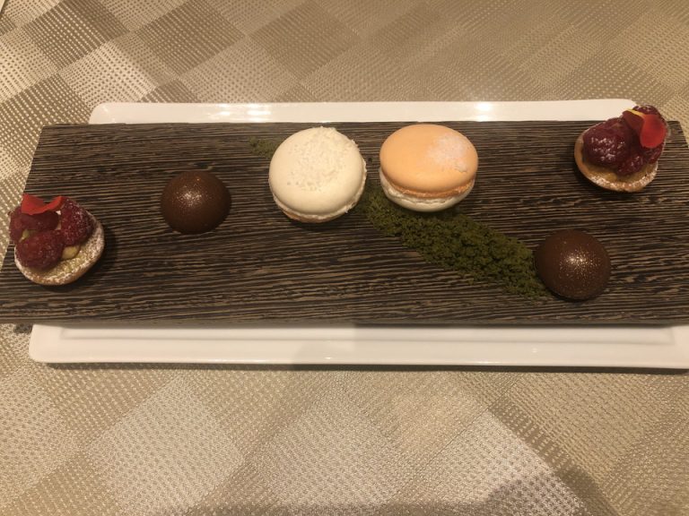 ディナーコース8.小菓子
