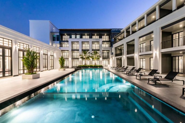 11016697_19120517070084897079