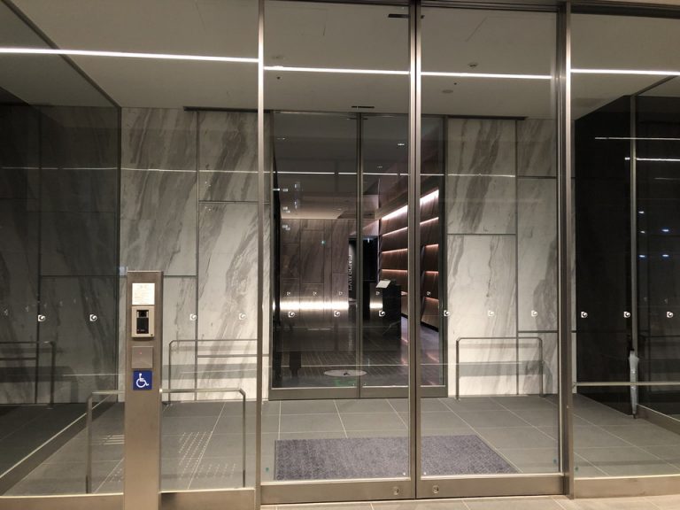 エントランス (2)