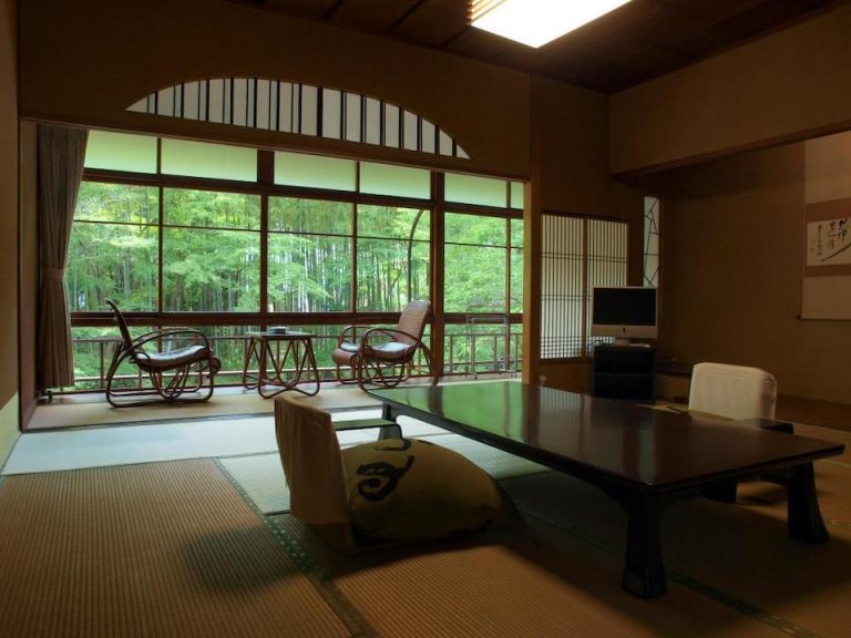 548497_16110210140048339459