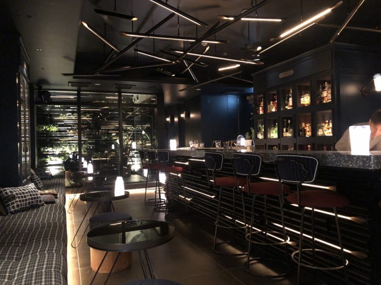 ルーフトップバー(1)