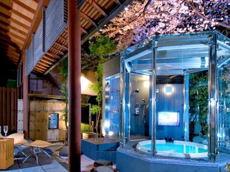 735278_14092508250022387093