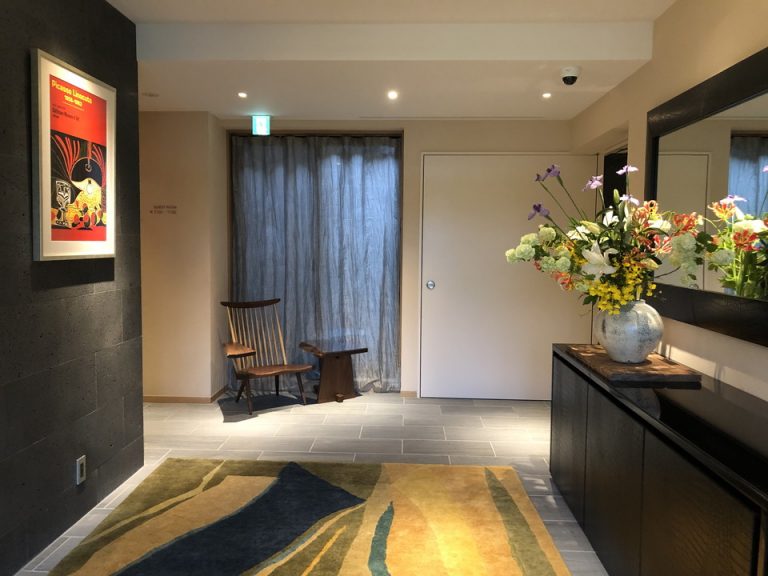 レジデンス棟エントランスホール1