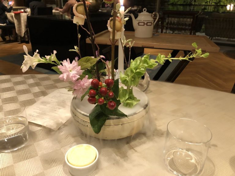 ディナーコース1.才巻海老と百合根のクロケッタ