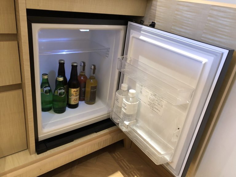 冷蔵庫(開けた状態)