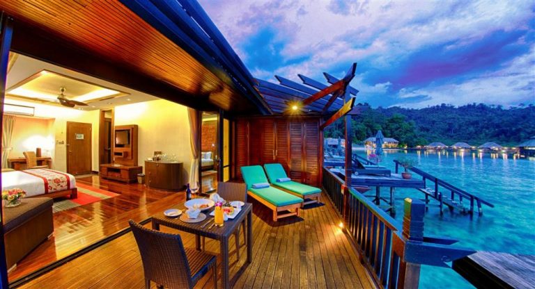 161741_16111511150048723585