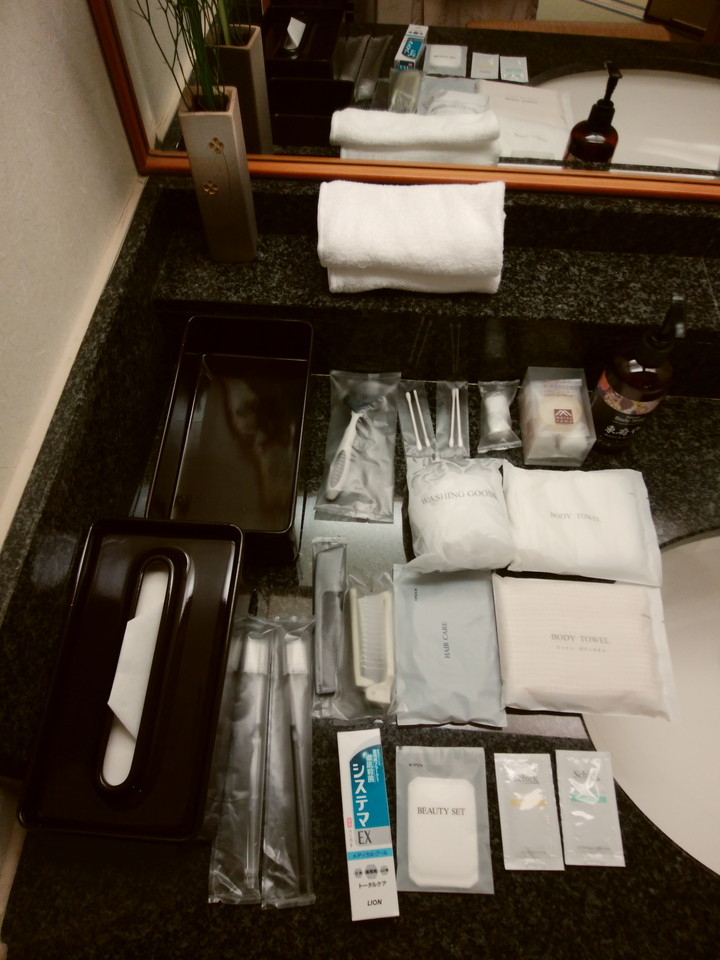 アメニティーはほぼフルセットと揃っている感じでした。