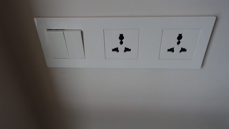 ORG_DSC05915コンセント