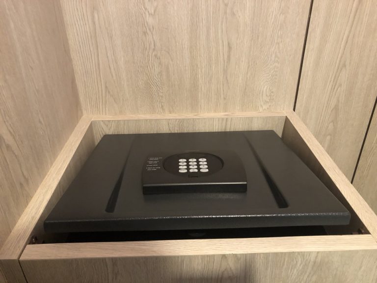 セーフティボックス閉めた状態