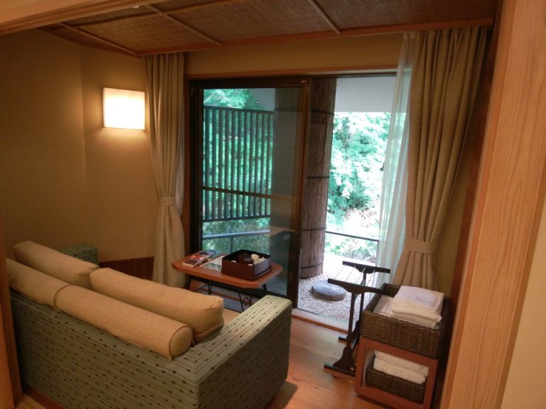 お部屋内ソファー席エリア