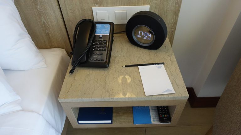 ORG_DSC05917ベッドサイドテーブル