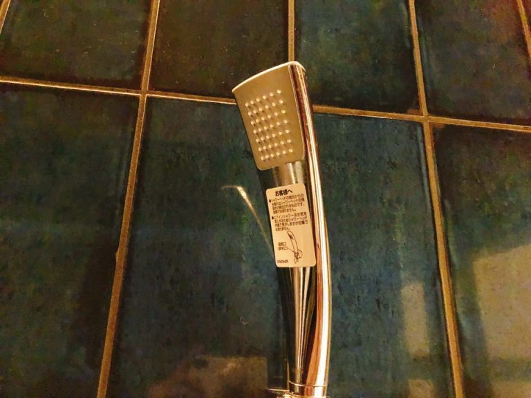 シャワー水圧強め