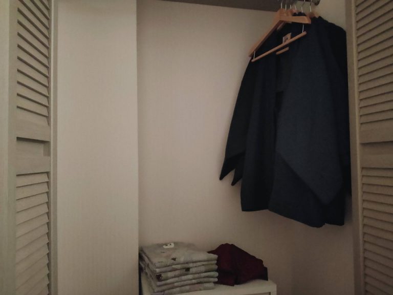 クローゼット (2)
