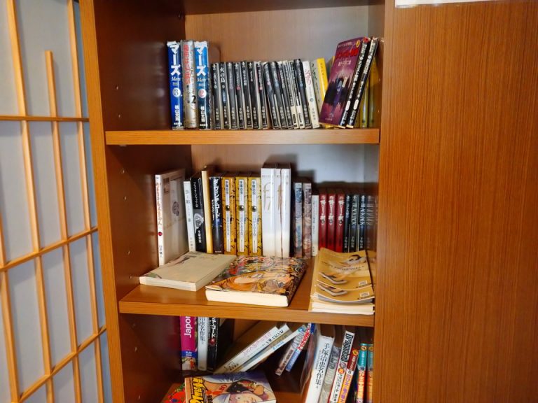 大浴場前図書スペース