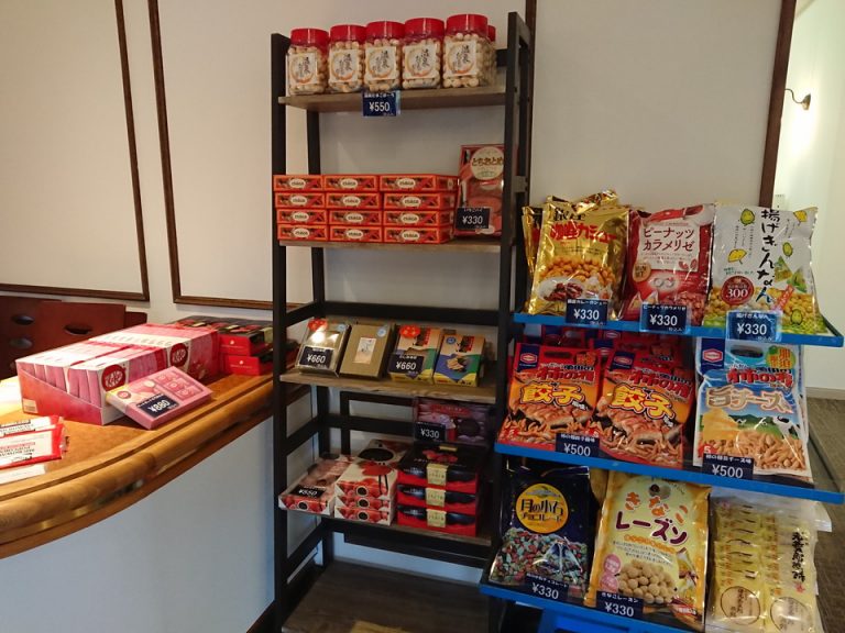 1階にはお土産を販売するスペースもあります