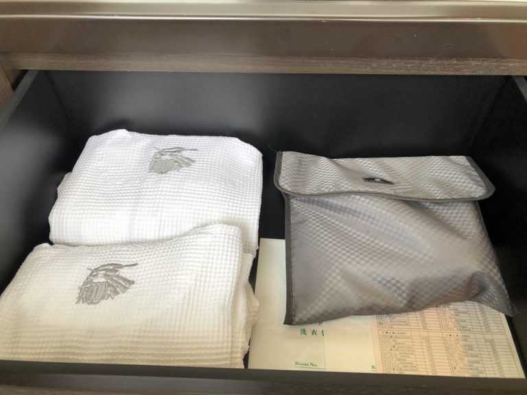 部屋着とドライヤー
