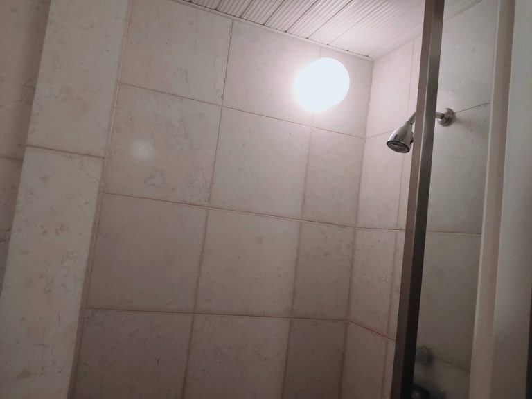 シャワースペース