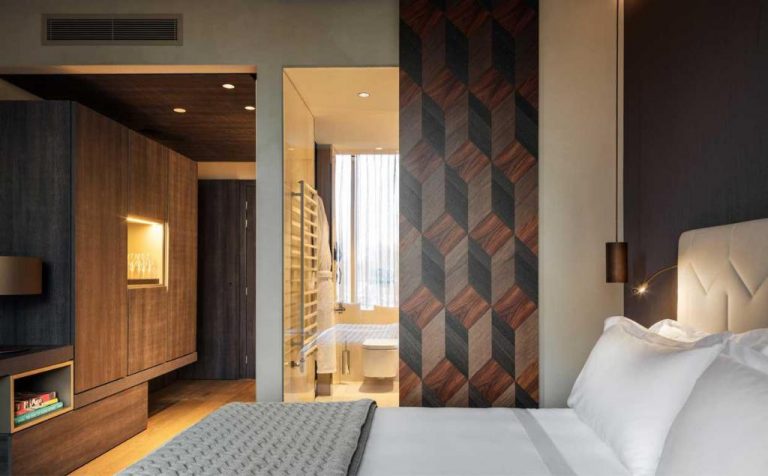 1664667_20030617210089126426