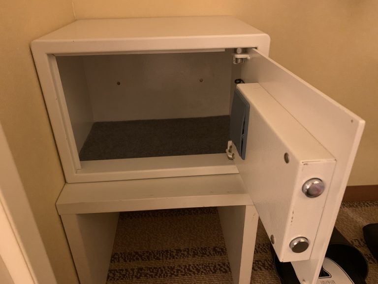 セキュリティーボックス(開)