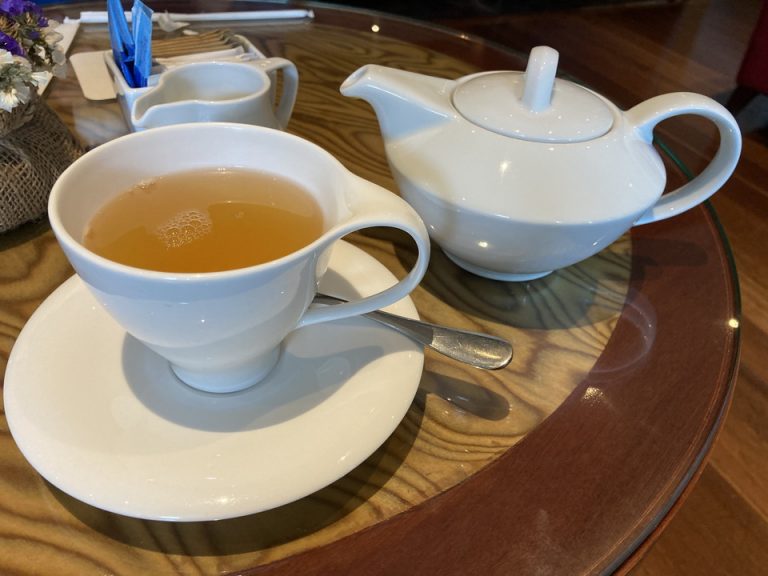 Numero Uno Cafeで頼んだTWGのモロッカンミントティー