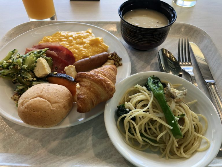 朝食(1)