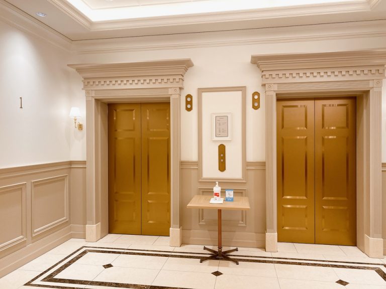 フロント付近フロント階エレベーター