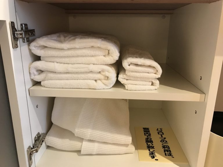 部屋 洗面台3(タオル・バスタオル・バスローブ)