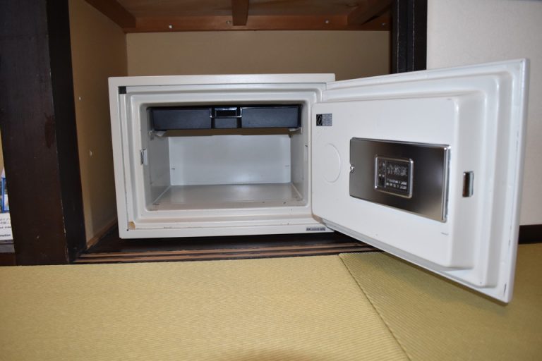 セーフティーボックス