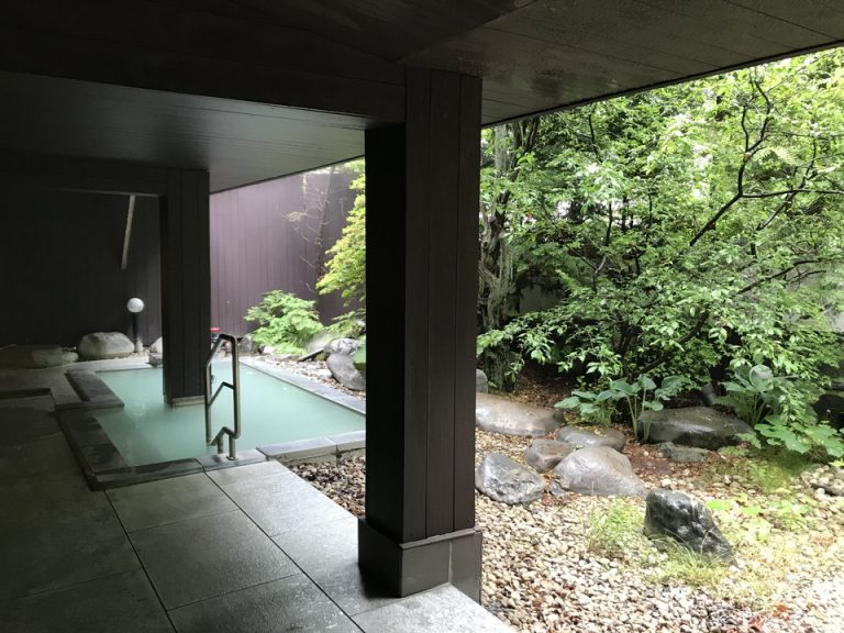 大浴場(朝・露天風呂)1