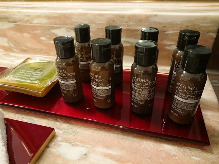 アメニティ 石鹸、シャンプー、コンディショナー、ボディシャンプー、ボディミルクが用意されており、香りがよく癒されました。