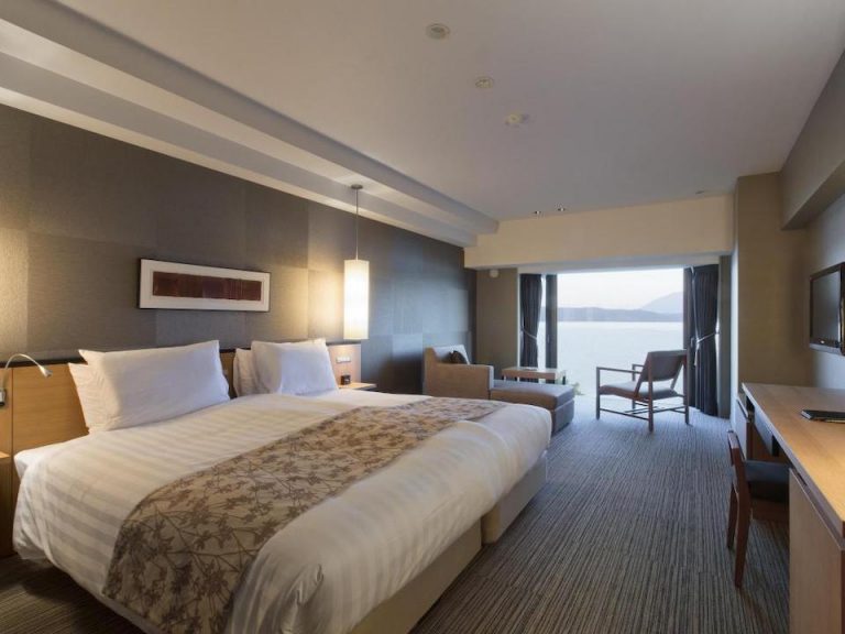 399352_17061418050053686436