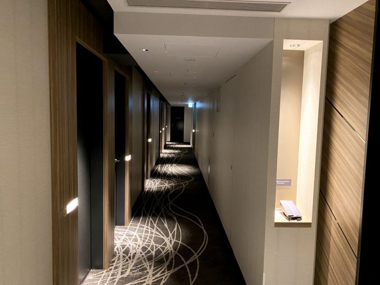 客室階廊下