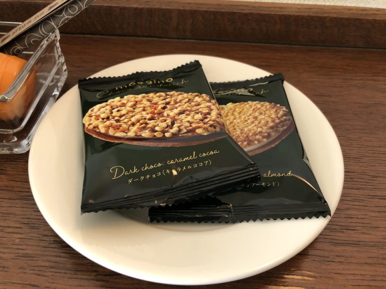 フロントにて販売されているお菓子