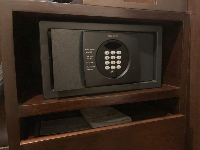 セーフティボックス(閉じた状態)