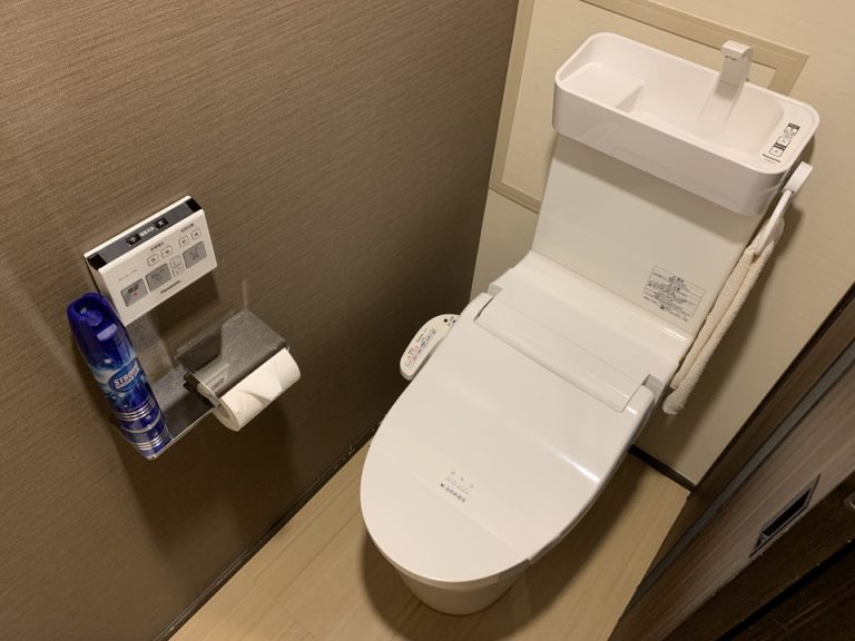 コンパクトなトイレ